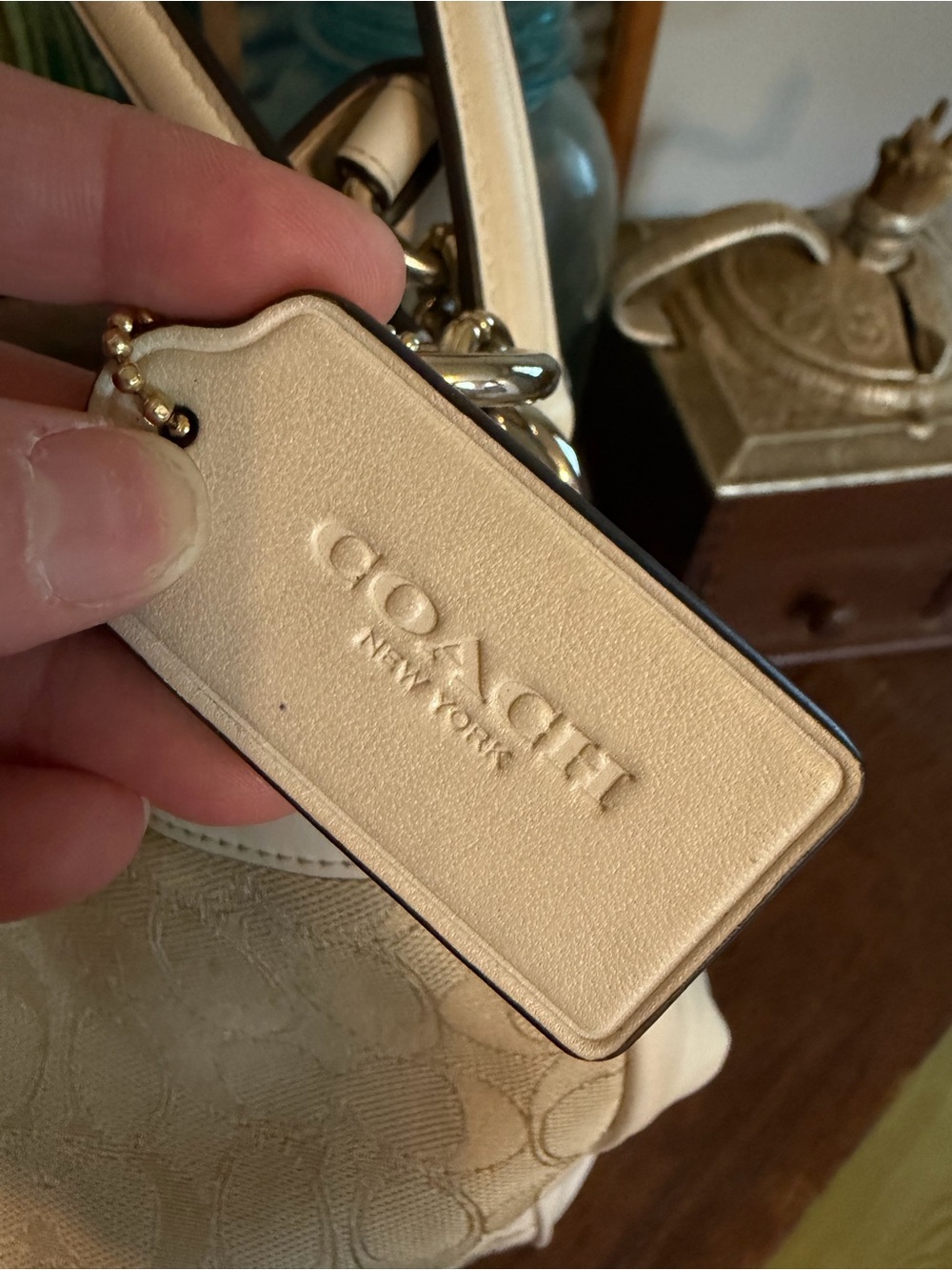 Coach Signature Lexy Shoulder Bag with Cream Trim F27579 - Picture 2 of 14